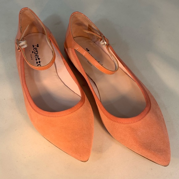 Repetto Shoes - Repetto Peach Suede and Patent Leather Flats!